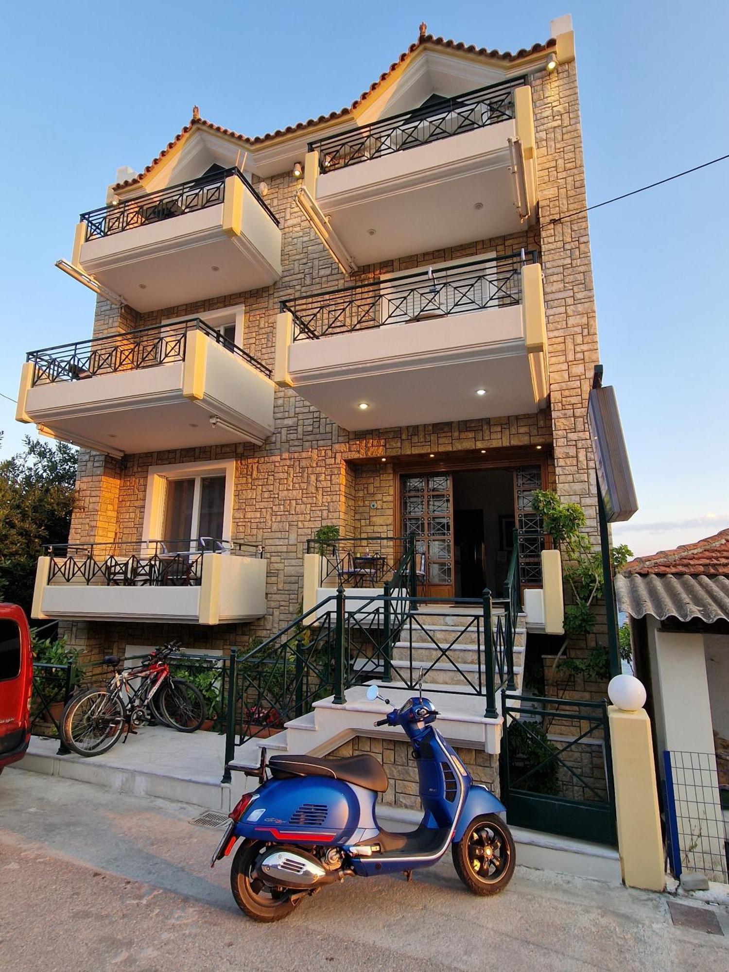 Aparthotel Porto Xronia Khrónia Exterior foto